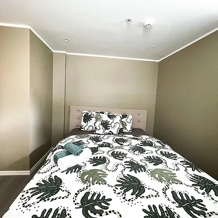 Modern Big 2 Bedroom Near Solsiden *